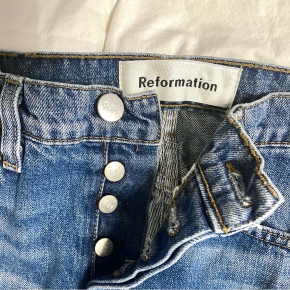 REFORMATION MID CROP FLARE JEANS - Picture 2 of 4